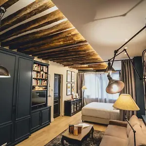 marais-bretagne-appartement-darchitecte-4p.fr-paris.fr/